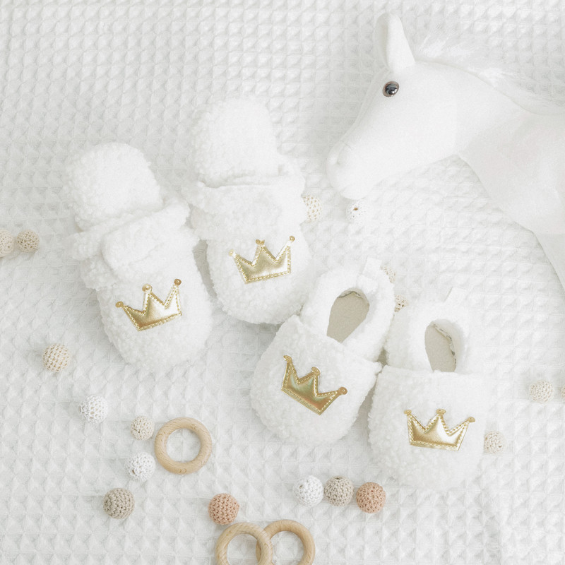 Χειμερινές κάλτσες μωρών Παπούτσια Κορώνα Μαλακή σόλα Ζεστό χνούδι που δεν πέφτει Παπούτσια για αγόρια για κορίτσια Παπούτσια για πρώτη φορά