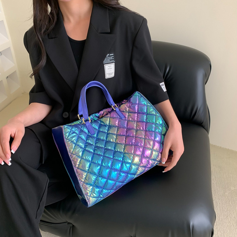 Dámska malá taška Totes, zimná bavlnená polstrovaná nafúknutá taška s hornou rukoväťou, veľká kapacita, módna prešívaná kabelka s vyšívacou niťou