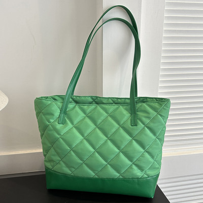 Γυναικεία τσάντα ώμου με γέμιση με καπιτονέ, μεγάλη χωρητικότητα, μοτίβο διαμαντιών, κορεατική τσάντα για μαλακό μαξιλάρι, τσάντα αγοράς, χειμερινή