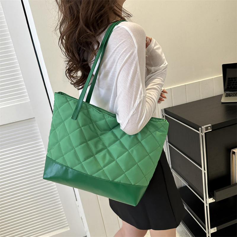 Γυναικεία τσάντα ώμου με γέμιση με καπιτονέ, μεγάλη χωρητικότητα, μοτίβο διαμαντιών, κορεατική τσάντα για μαλακό μαξιλάρι, τσάντα αγοράς, χειμερινή