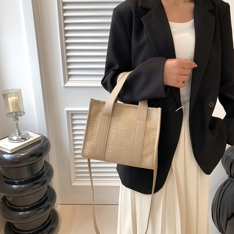 The Tote Bag Πολυτελής ντιζάιν τσάντα για γυναίκες Νέα υφασμένη άχυρο Boho τσάντα Casual Shoulder Bags Summer Beach Rattan Bohemian Clutch