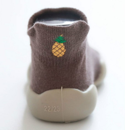 Detské topánky pre chlapcov s výšivkou, protišmykové ponožky pre dievčatá s mäkkou gumenou podrážkou, detské topánočky do postieľky, detské tenisky