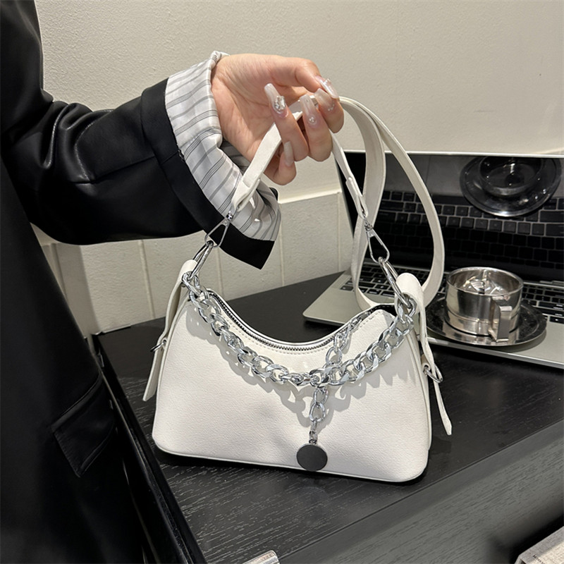 Νέα μοντέρνα δημοφιλής τζιν εξατομικευμένη σχεδίαση Τσάντα ώμου με εξαιρετική υφή Τσάντα ώμου Y2k Μικρή αλυσίδα για τσάντες χιαστί