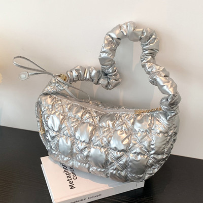 Elegantne tepitud pilvekott naistele Käekott Hobo Designer kott Ruched õlakott Ristkehaga õlakott Vabaaja plisseeritud mullidega rahakott 