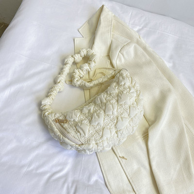 Elegantne tepitud pilvekott naistele Käekott Hobo Designer kott Ruched õlakott Ristkehaga õlakott Vabaaja plisseeritud mullidega rahakott 