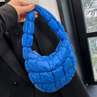 Elegantne tepitud pilvekott naistele Käekott Hobo Designer kott Ruched õlakott Ristkehaga õlakott Vabaaja plisseeritud mullidega rahakott 