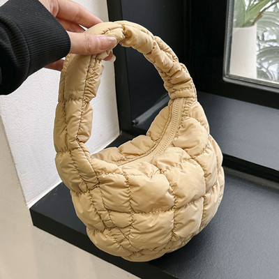 Elegantne tepitud pilvekott naistele Käekott Hobo Designer kott Ruched õlakott Ristkehaga õlakott Vabaaja plisseeritud mullidega rahakott 