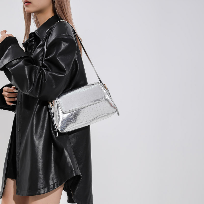 Μόδα τσάντα ώμου για γυναίκες 2023 Φωτεινή PU δερμάτινη τσάντα μασχάλης Εξαιρετική μονόχρωμη τσάντα μασχάλης Ρετρό τσάντα με λαβή επάνω