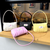 Moodsad polsterduskäekotid naistele PU-pilvekotid Vaba aeg Kaenlaaukott Ostlemine Õlakotid Kerge käekott Naiste käekott