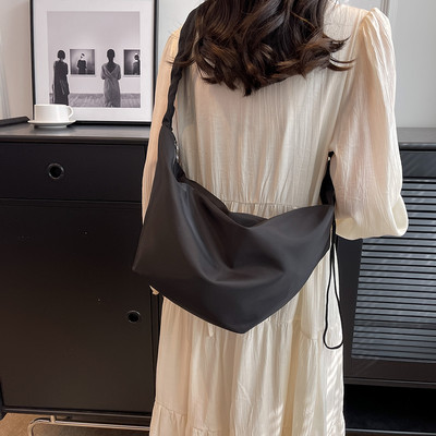 Καλοκαιρινή νέα γυναικεία τσάντα μεγάλης χωρητικότητας Casual Canvas Crossbody Τσάντα Dumpling Τσάντα Dumpling Τσάντα ώμου μονόχρωμη μονόχρωμη τσάντα ώμου