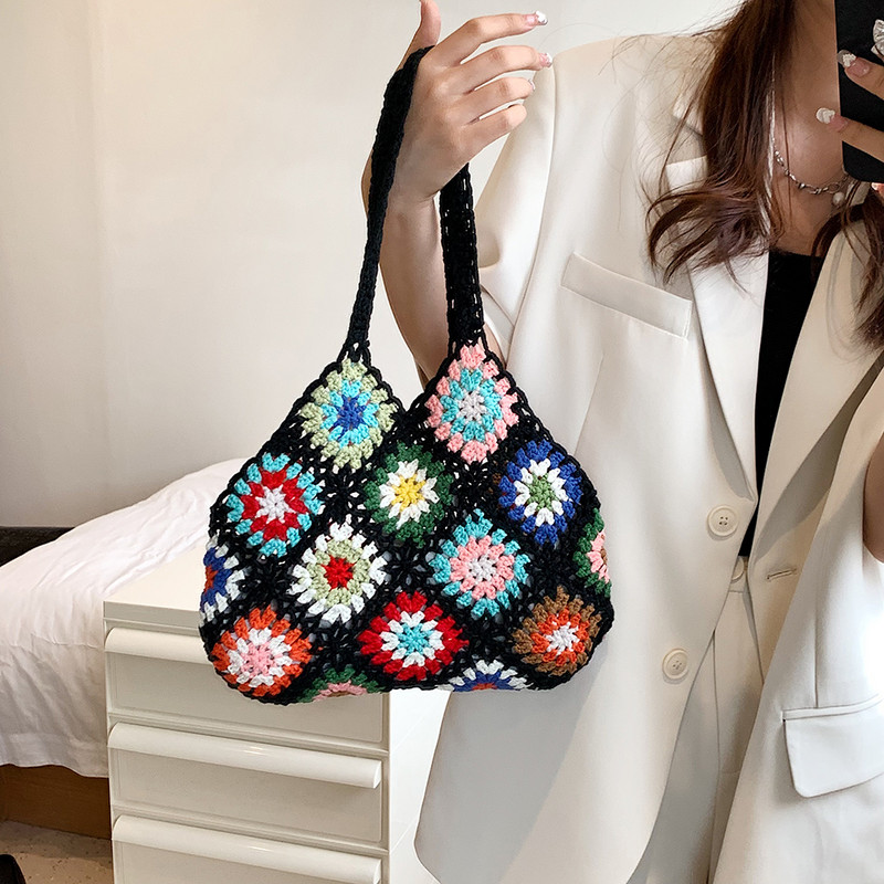 Dámska taška Tote, kvetinová háčkovaná veľkokapacitná pletená taška, trendy ručne vyrezávaná boho taška, vintage viacfarebná dutá kabelka