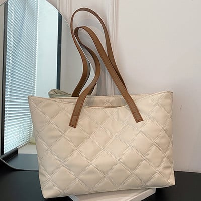 Moodne naiste kandekott Suure mahutavusega puuvillast polsterdatud rahakotid Käekotid Rhombus kaasaskantav käekott Tepitud soliidsed vaba aja reisikotid