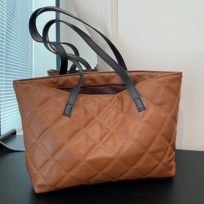 Moodne naiste kandekott Suure mahutavusega puuvillast polsterdatud rahakotid Käekotid Rhombus kaasaskantav käekott Tepitud soliidsed vaba aja reisikotid