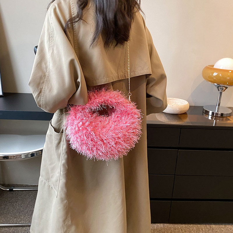 Geantă de umăr pufoasă pentru femei Geantă de mână cu lanț de modă Geantă de mână ocazională drăguță cu ciucuri Poșetă versatilă de toamnă și iarnă Y2K