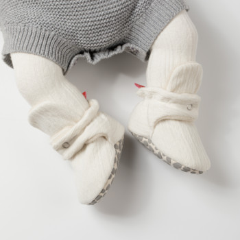 Бебешки чорапи Зимни бебешки обувки за момче и момиче Пухчета Меки обувки за малко дете Първи проходилки Противохлъзгащи се Топли обувки за новородено бебе Мокасини