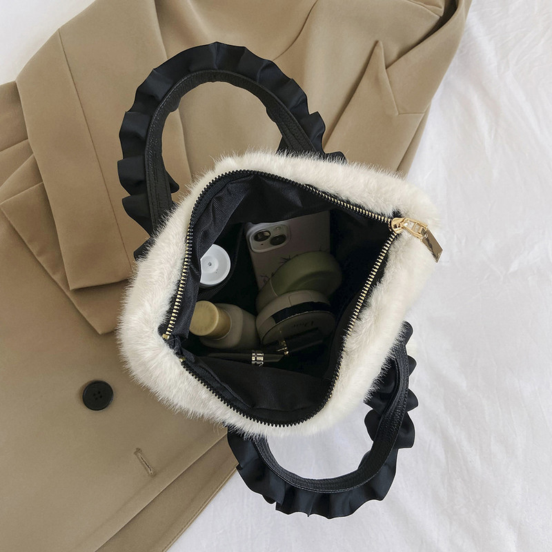 Štvorcová taška so zipsovým zapínaním, plyšová malá taška s príveskom z kožušiny, dámska mini taška Tote, jednofarebná taška z umelej kožušiny na cestovanie