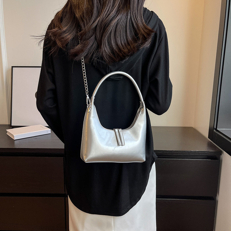 Geantă de tote din piele lacuită pentru femei Poșetă de mână cu lanț strălucitor Geantă de umăr cu fermoar versatilă ghiozdan geantă hobo posetă elegantă pentru fată