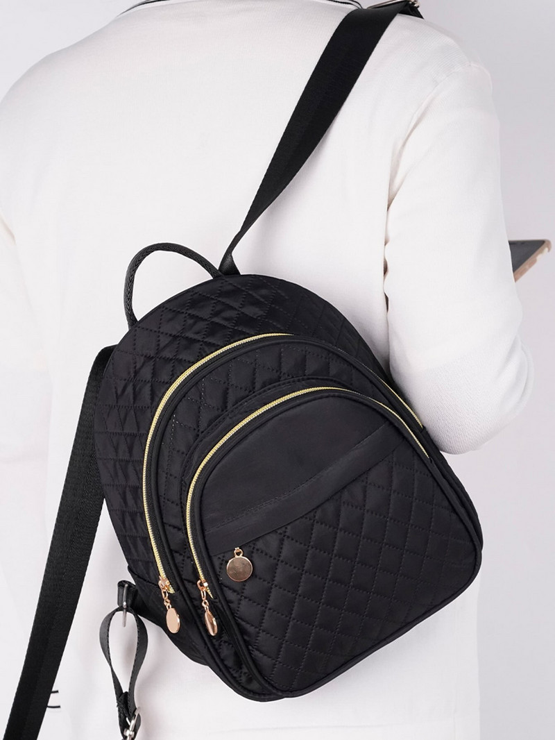 Crni modni ženski ruksak velikog kapaciteta s tri patentna zatvarača Klasični ruksak prikladan za svakodnevna putovanja na posao i na posao