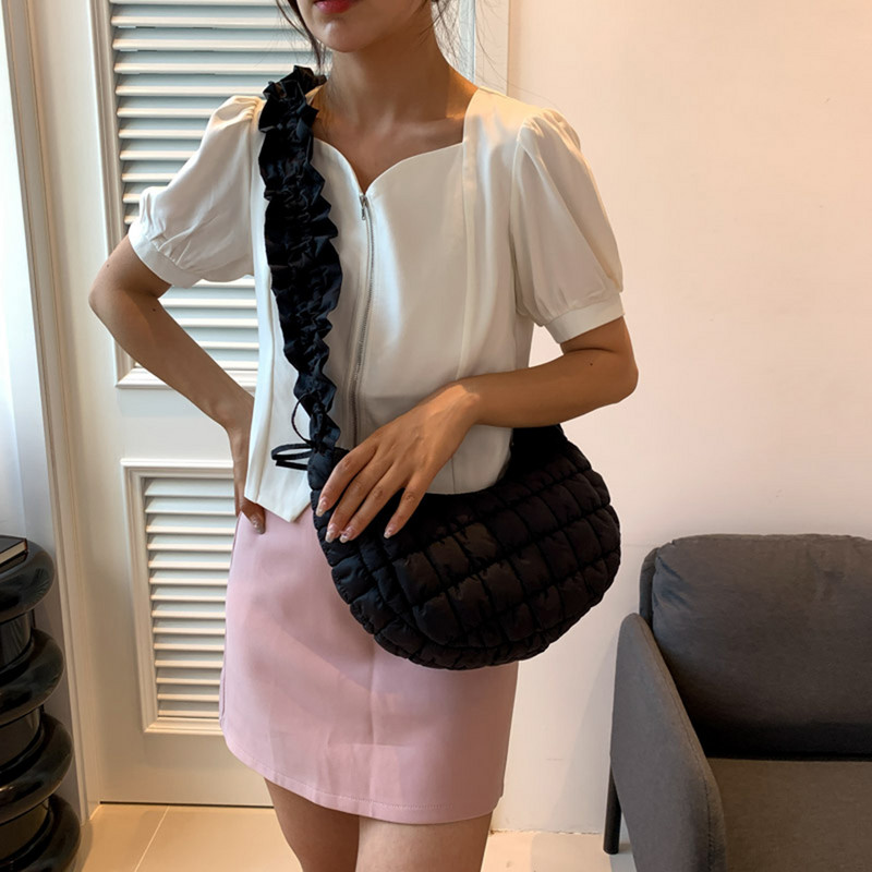 Γυναικεία μόδα τσάντα σχεδιαστή μασχάλης Δημιουργικές τσάντες με χιαστί με επένδυση με ρυθμιζόμενο ιμάντα ώμου Τσάντα σύννεφο με φούσκα