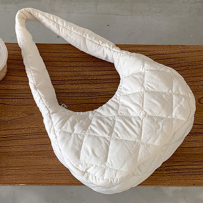 Γυναικεία καπιτονέ τσάντα ώμου Ευέλικτη τσάντα φουσκωμένη μασχάλη Ελαφριά τσάντα μασχάλης με επένδυση Χειμερινή τσάντα αγορών