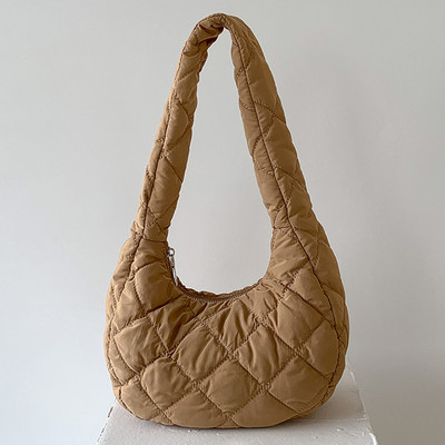Γυναικεία καπιτονέ τσάντα ώμου Ευέλικτη τσάντα φουσκωμένη μασχάλη Ελαφριά τσάντα μασχάλης με επένδυση Χειμερινή τσάντα αγορών