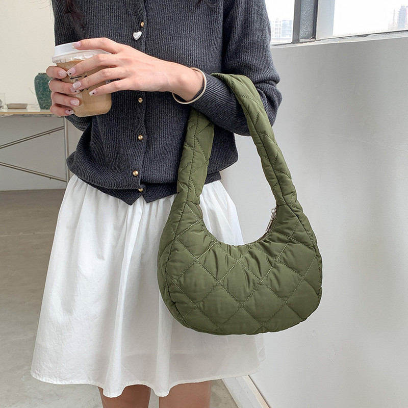 Γυναικεία καπιτονέ τσάντα ώμου Ευέλικτη τσάντα φουσκωμένη μασχάλη Ελαφριά τσάντα μασχάλης με επένδυση Χειμερινή τσάντα αγορών
