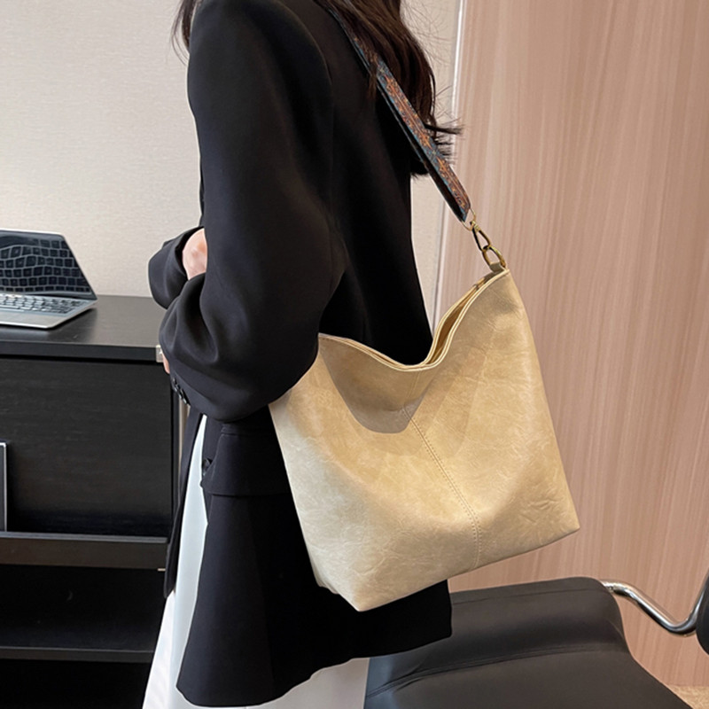 Vintage μονόχρωμη PU δερμάτινη γυναικεία τσάντα ώμου τσάντα ώμου Απλή φαρδύ κουβάς Τσάντα χιαστί μεγάλης χωρητικότητας Τσάντα hobo