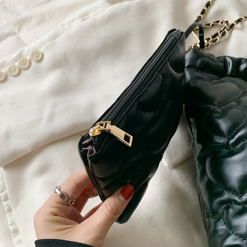 Geantă de mână matlasată cu inimă pentru femei Geantă de mână versatilă, moale, de mare capacitate, cu o poșetă asortată