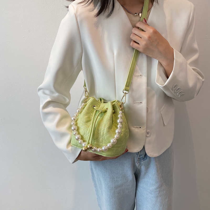 Geantă cu găleată de modă pentru femei Geantă Crossbody Genți de umăr din piele Genți de mână cu perle Geantă cu mâner de designer Tote Causal Geantă Shopper Nou