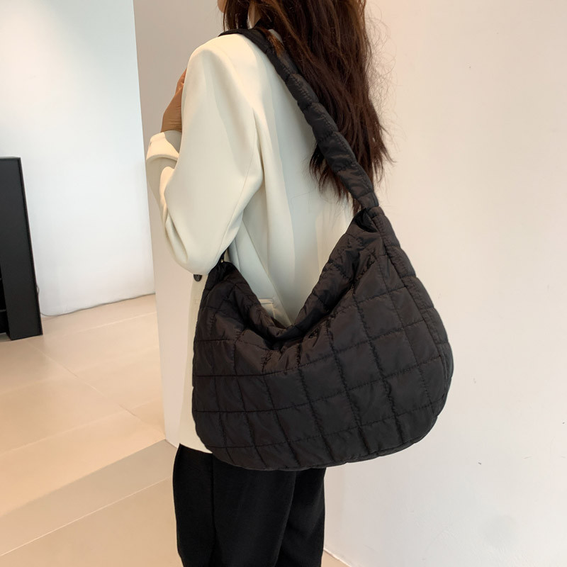 Dámska prešívaná polstrovaná taška cez rameno, pevná taška tote, veľká kabelka, crossbody taška