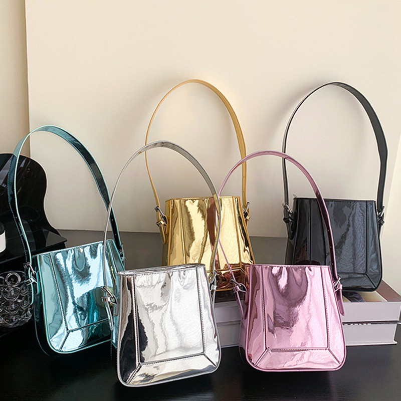 Ženska sjajna torba preko ramena za 2023. Luksuzna dizajnerska PU torba ispod pazuha Torba velikog kapaciteta Jednostavna ženska putnička torba