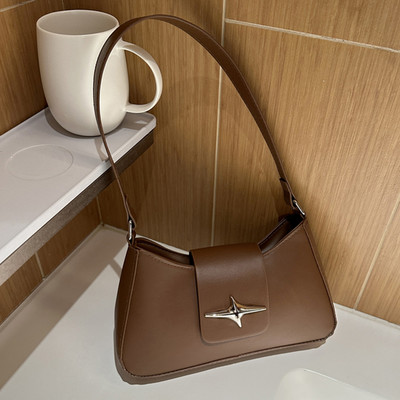 Ασημένιες τσάντες ώμου για γυναίκες 2023 Classic Y2K μικρό πορτοφόλι γυαλιστερό PU δερμάτινο πολυτελές εμπορικό σήμα Γυναικείες τσάντες μασχάλης Καθημερινή τσάντα