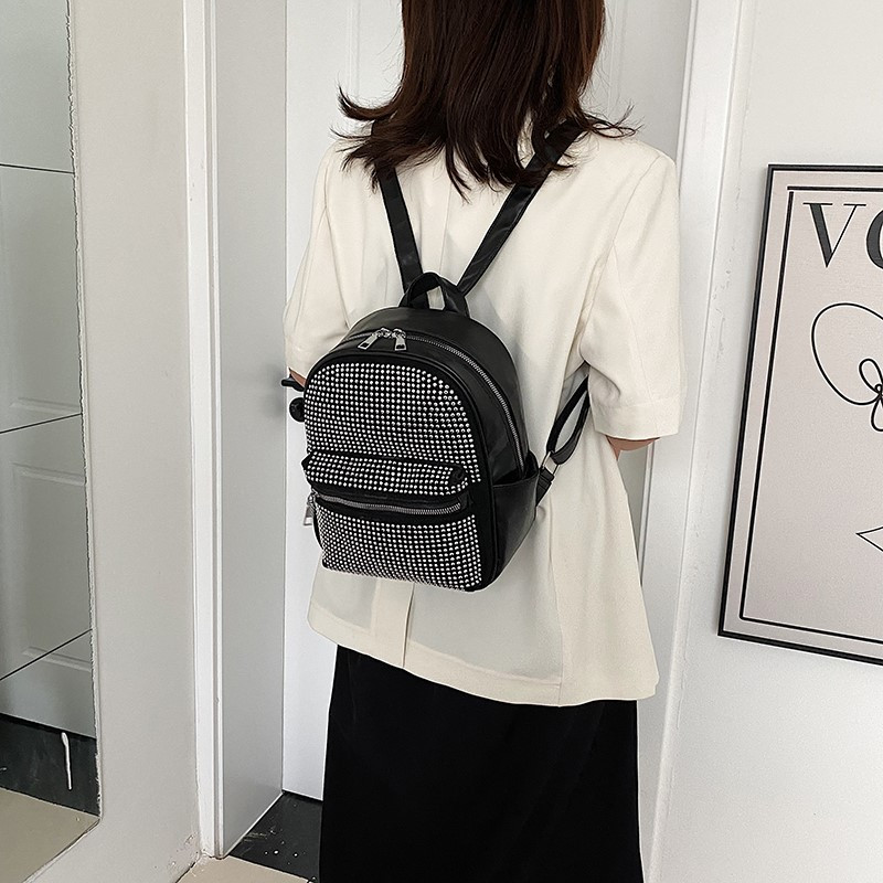 Moodne nahast rhinestones naiste seljakott Luksuslik koolikott Mochila väikesed koolikotid Naiste läikivad teemantidega tüdrukute seljakotid