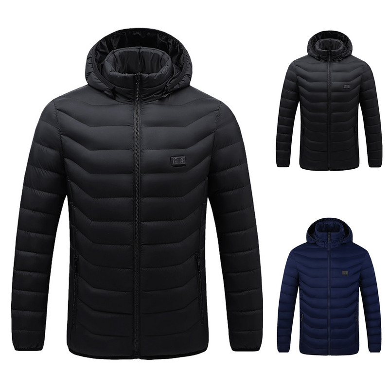 Vanjske muške muške zimske mekane jakne. Jednobojni kaput koji se može prati Topla grijana muška jakna. Kaput. Jakna s kapuljačom i patentnim zatvaračem. Kaputi