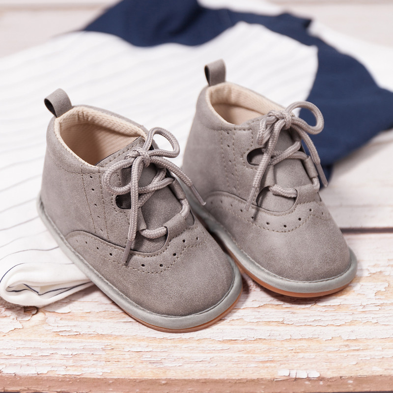 2021 Παπούτσια για νεογέννητο μωρό αγόρι για κορίτσι Βρεφικά δερμάτινα αθλητικά κορδόνια μαλακή αντιολισθητική σόλα για νήπια First Walker ψηλές μπότες 0-18 εκ.