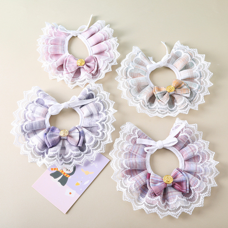 Naminiams gyvūnėliams su antkrūtiniu šuns katės apykaklė Nėriniai su antkrūtiniu skara karoliai triušio kaklo skara su peteliškės varpelio ornamentu naminių gyvūnėlių kostiumų reikmenims