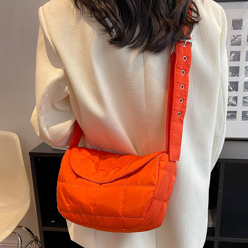 Γυναικείες μοδάτες καπιτονέ τσάντες 2023 Φθινόπωρο Χειμώνας Νέες χιαστί τσάντες για κορίτσια Casual tote Γυναικεία τσάντα ώμου με βαμβακερή επένδυση