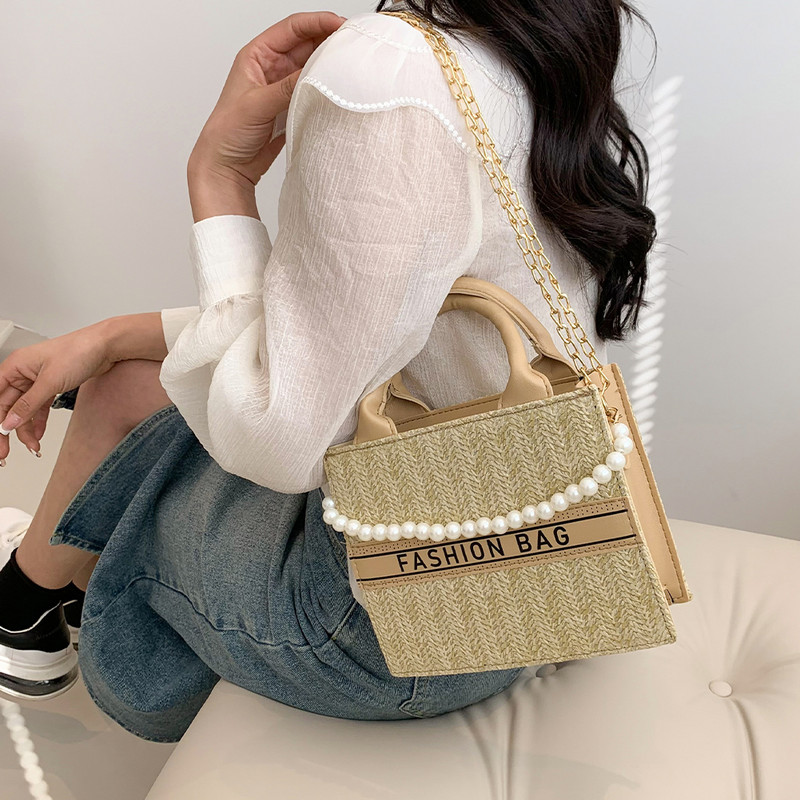 Ψάθινα πορτοφόλια και τσάντες 2023 Γυναικείες Χειροποίητες PU τσάντες από ρατάν για το καλοκαίρι