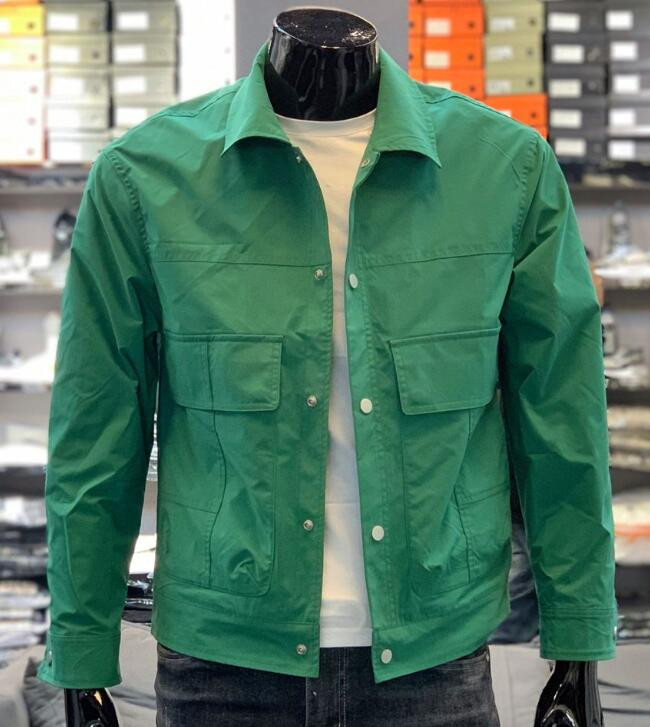 Jachetă din sarg cu rever Jachetă ocazională pentru bărbați Jachetă cu buzunar mare în aer liber Jachete de vânt pentru bărbați Îmbrăcăminte de îmbrăcăminte