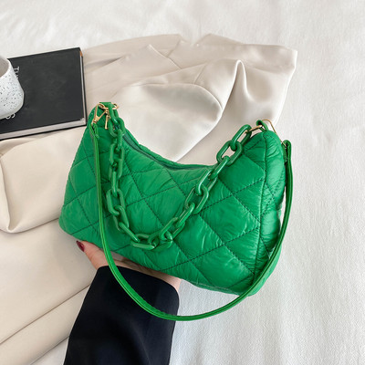 Modne prošivene ženske torbe na rame Mali lanci Torbe s ručkom na vrhu Ručne torbice s podstavljenim pamukom Ženske torbe ispod pazuha Jednobojne torbe