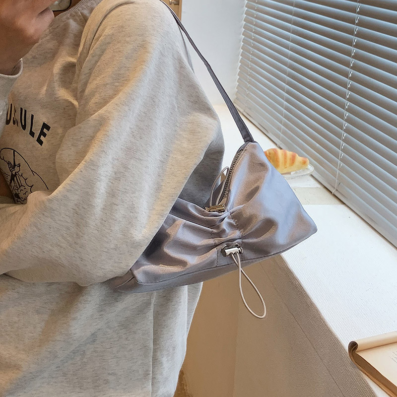 Τσάντες ώμου με πλισέ κορδόνι για γυναίκες Επαγγελματικές γυαλιστερές PU δερμάτινες τσάντες κουβά Μικρές τσάντες γυναικεία τσάντα μασχάλης casual τσάντα