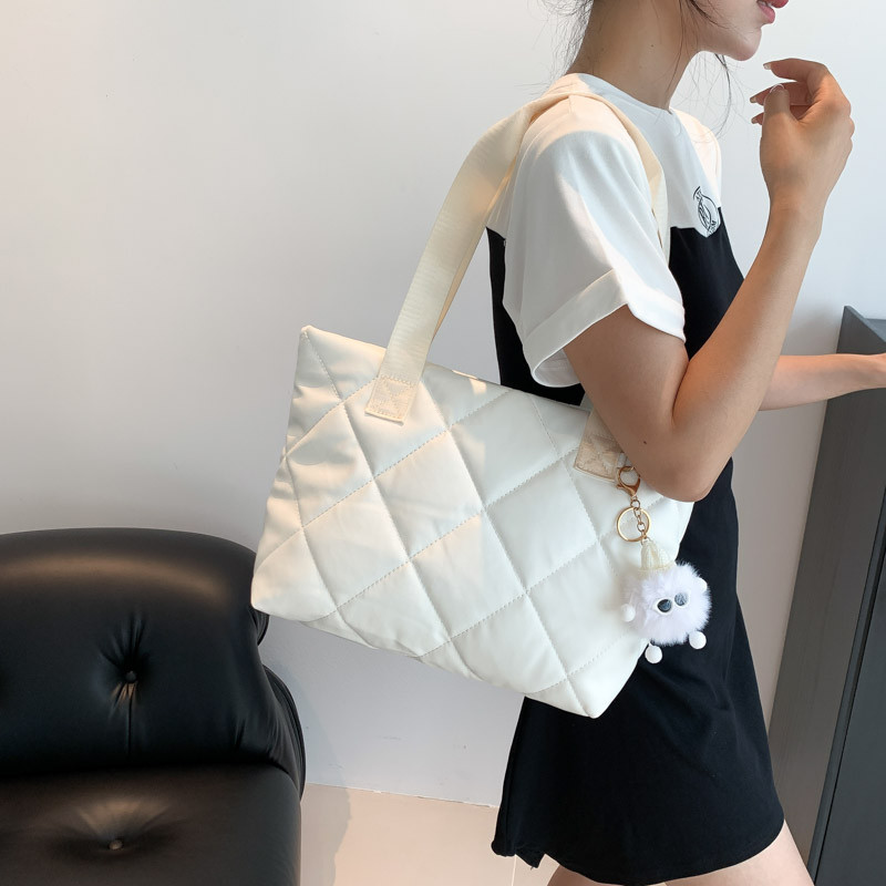 Τσάντες Causal Tote για Γυναικείες Καπιτονέ τσάντες Τσάντες ώμου με επένδυση Cloud Αδιάβροχες νάιλον τσάντες επάνω λαβής Γυναικείες τσάντες αγορών