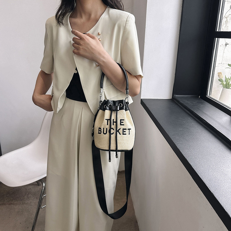 Geanta de găleată pentru femei Geantă de mână cu șnur Tote Geantă Crossbody țesătă cu paie Geantă Boho din ratan Geanta de vară Hobo Messenger