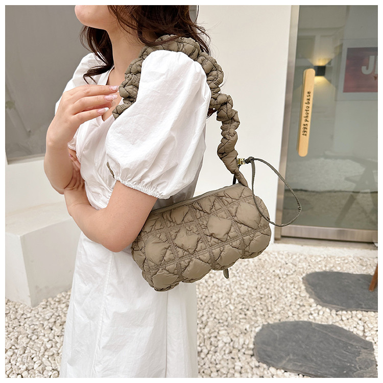 Τσάντα ρυτίδων για γυναίκες Τσάντες ώμου Cloud Τσάντες χιαστί με επένδυση Πλισέ τσάντες χιαστί καπιτονέ Τσάντες χειρός Κυλινδρικές τσάντες μασχάλης 2023 주름가방