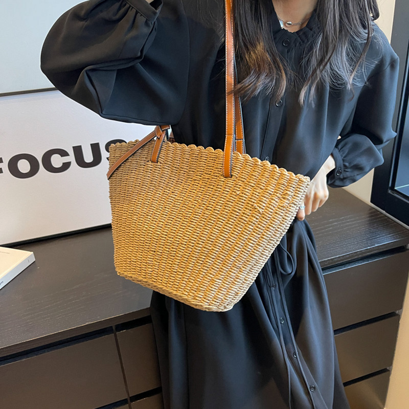 Τσάντες αγορών Totes Μεγάλης χωρητικότητας Πολυτελής τσάντα ώμου σχεδιαστή από ρατάν για γυναίκες Χειροποίητες ψάθινες τσάντες καλοκαιρινή τσάντα ταξιδιού