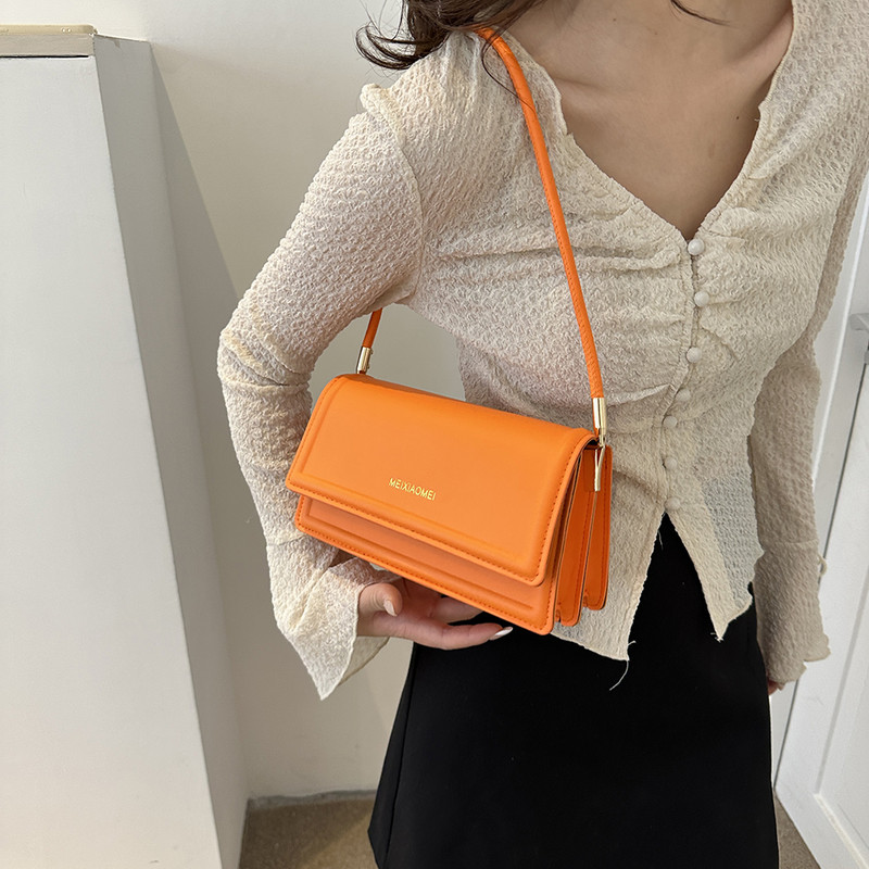 Geantă de umăr pentru femei Geantă de umăr din compozit de culoare solidă Cataramă de aspirație Capacitate mare Durabilă Rezistent la zgârieturi Doamnă Agrement zilnic