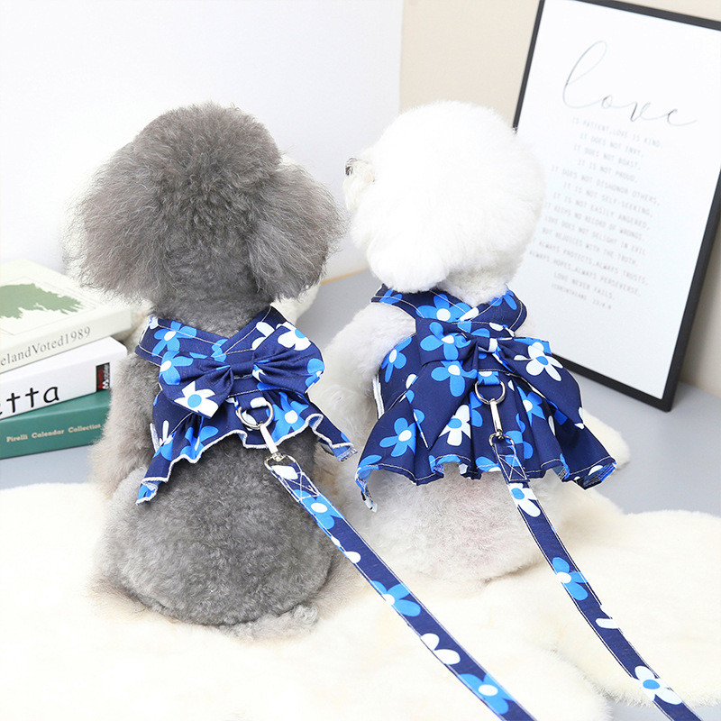 Koerarakmete kleidid väikestele koertele Koerte lilleline kleit Chihuahua Prantsuse buldogi suve koerte riided Koerarakmete jalutusrihma komplekt Koeraesemed