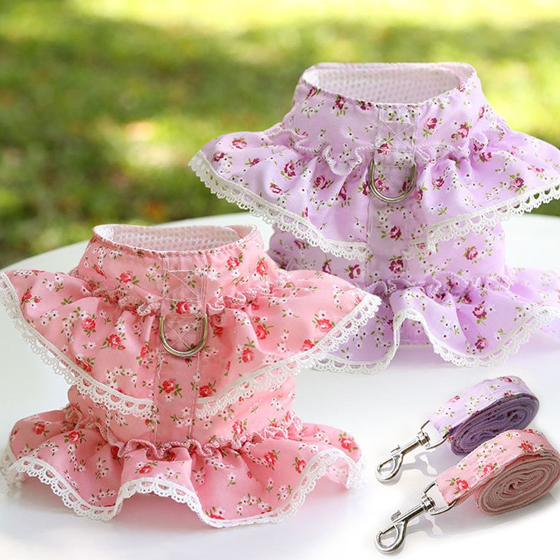 Lemmikloomarakmete jalutusrihma komplekt väikesele koerale Reguleeritavad lillelised kutsikarakmed Vest Bulldog Chihuahua õues käimise pliivõrkrakmed
