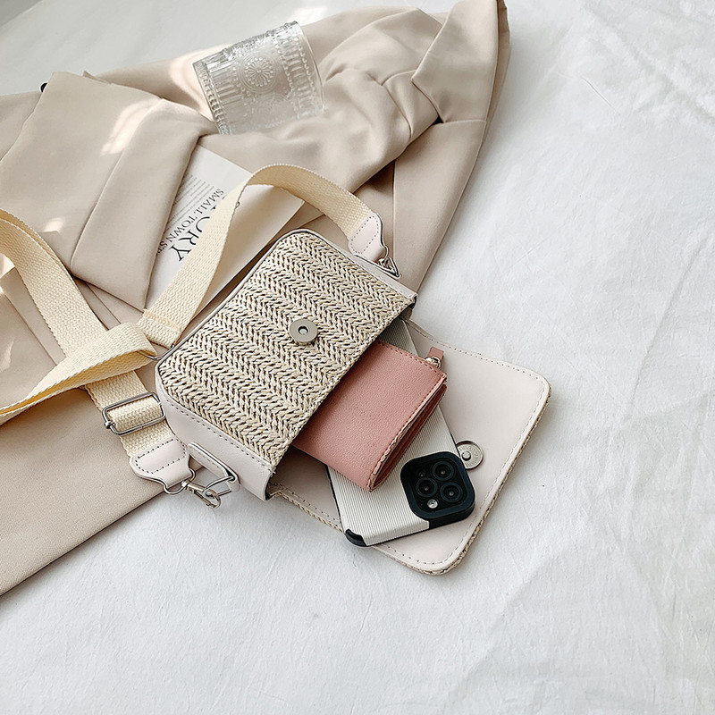 Μικρή τετράγωνη ψάθινη τσάντα για γυναίκες 2023 Καλοκαιρινές τσάντες χιαστί ώμου Πακέτο μέσης Rattan Beach Lady πορτοφόλια ταξιδιού Τσάντες Bolsa