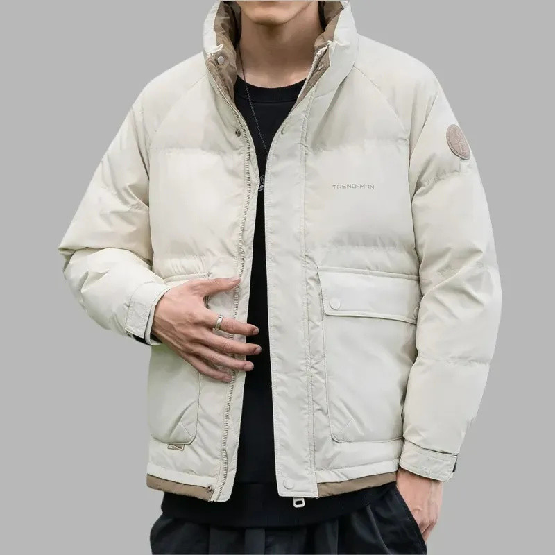 Jachetă de puf pentru bărbați la modă, guler în picioare, haine scurte mozabile, iarna 2023 în stil coreean, îmbrăcăminte exterioară îngroșată și caldă.
